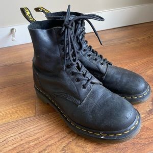 Dr. Marten 1460 Boots